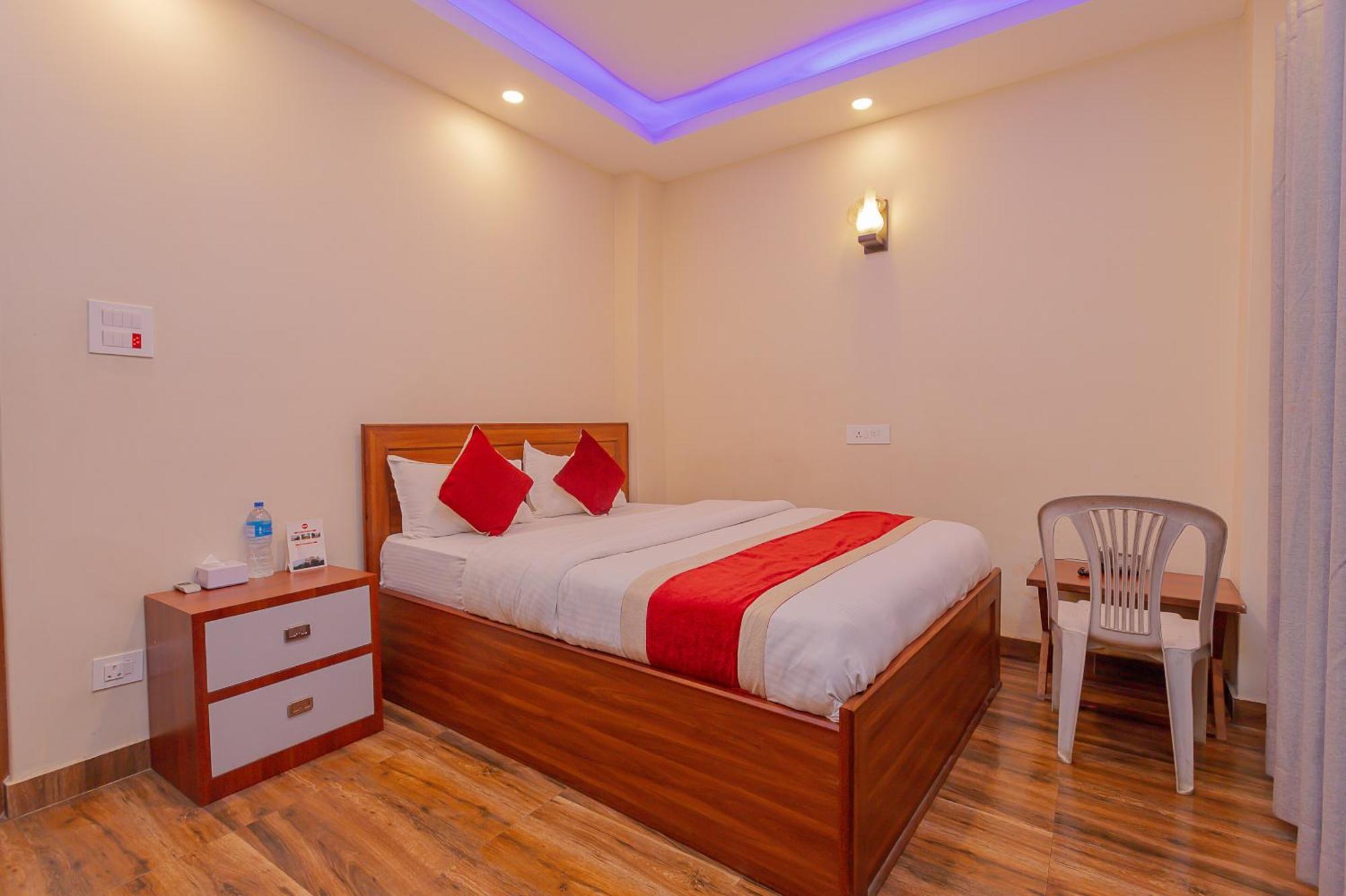 Oyo 799 Hotel Tik Tok Pvt Ltd. Katmandu Eksteriør bilde