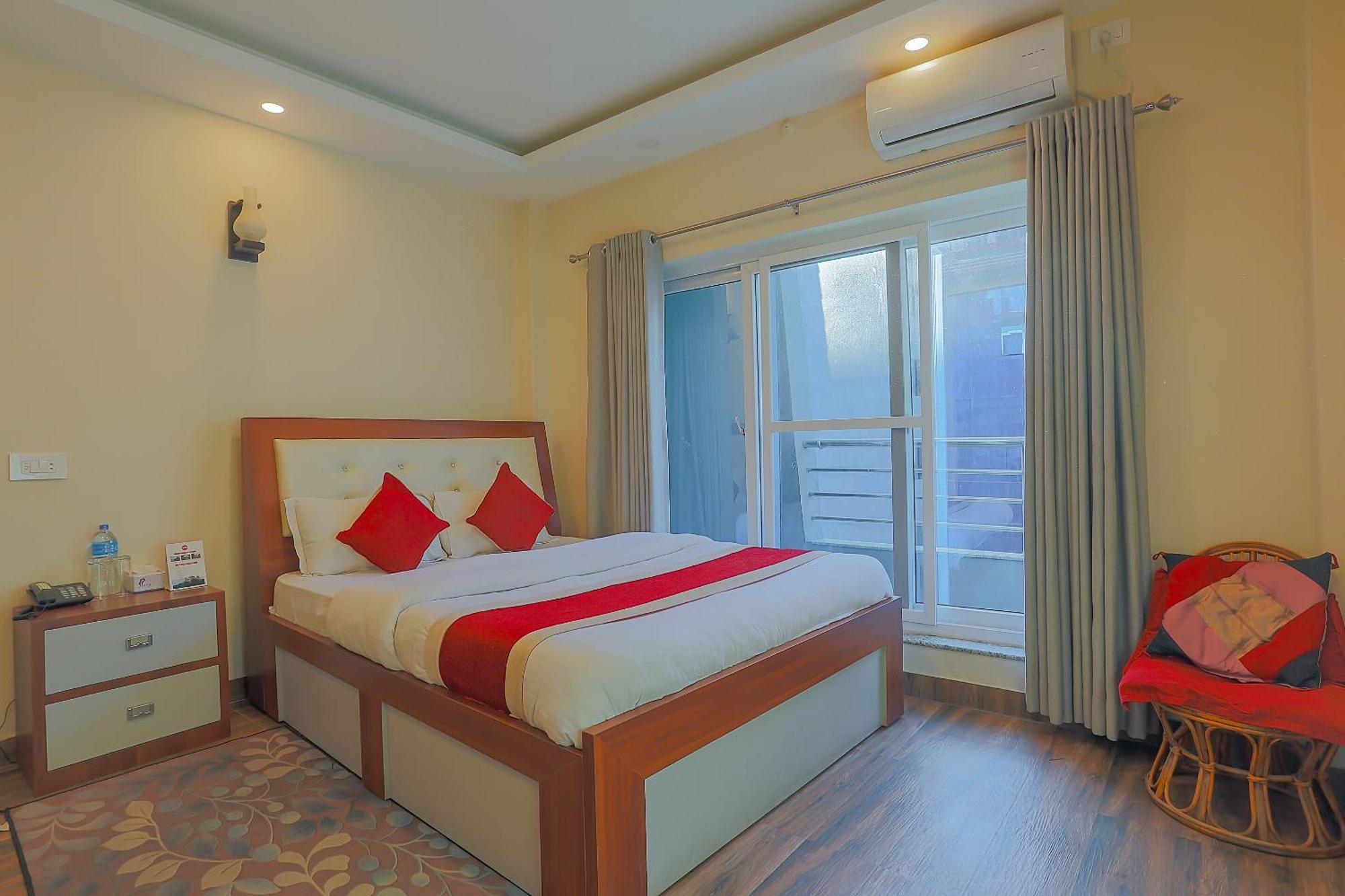Oyo 799 Hotel Tik Tok Pvt Ltd. Katmandu Eksteriør bilde
