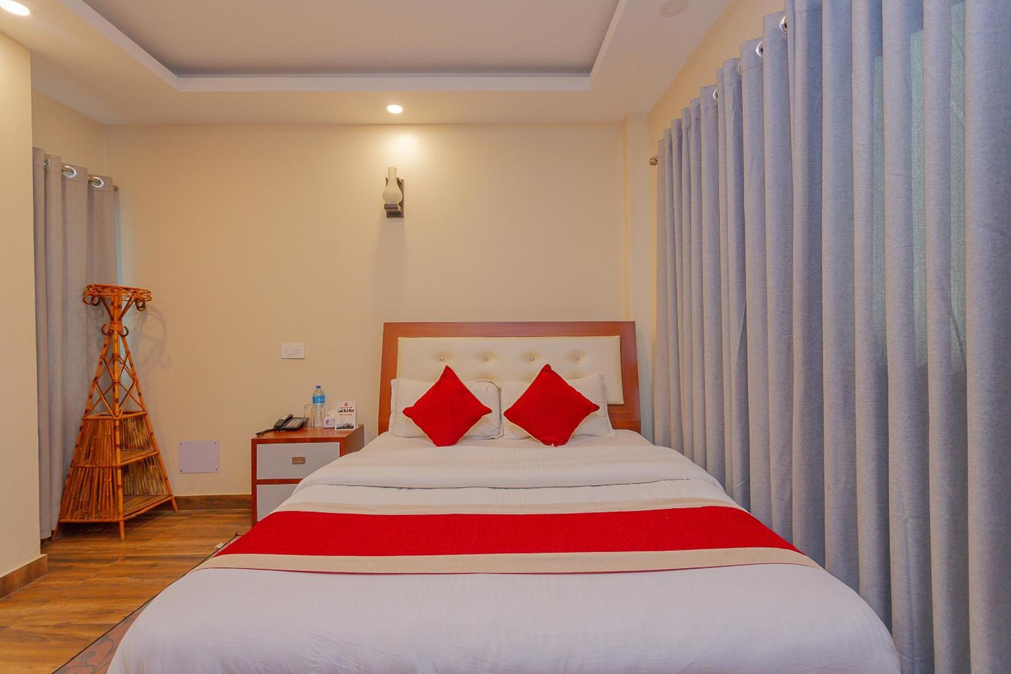 Oyo 799 Hotel Tik Tok Pvt Ltd. Katmandu Eksteriør bilde