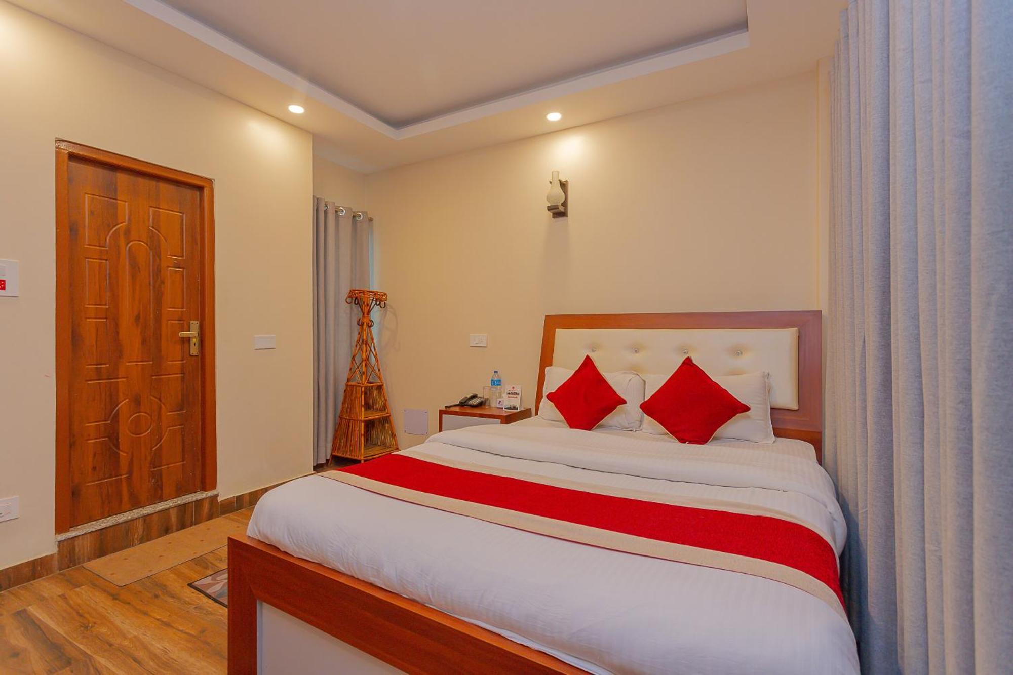 Oyo 799 Hotel Tik Tok Pvt Ltd. Katmandu Eksteriør bilde
