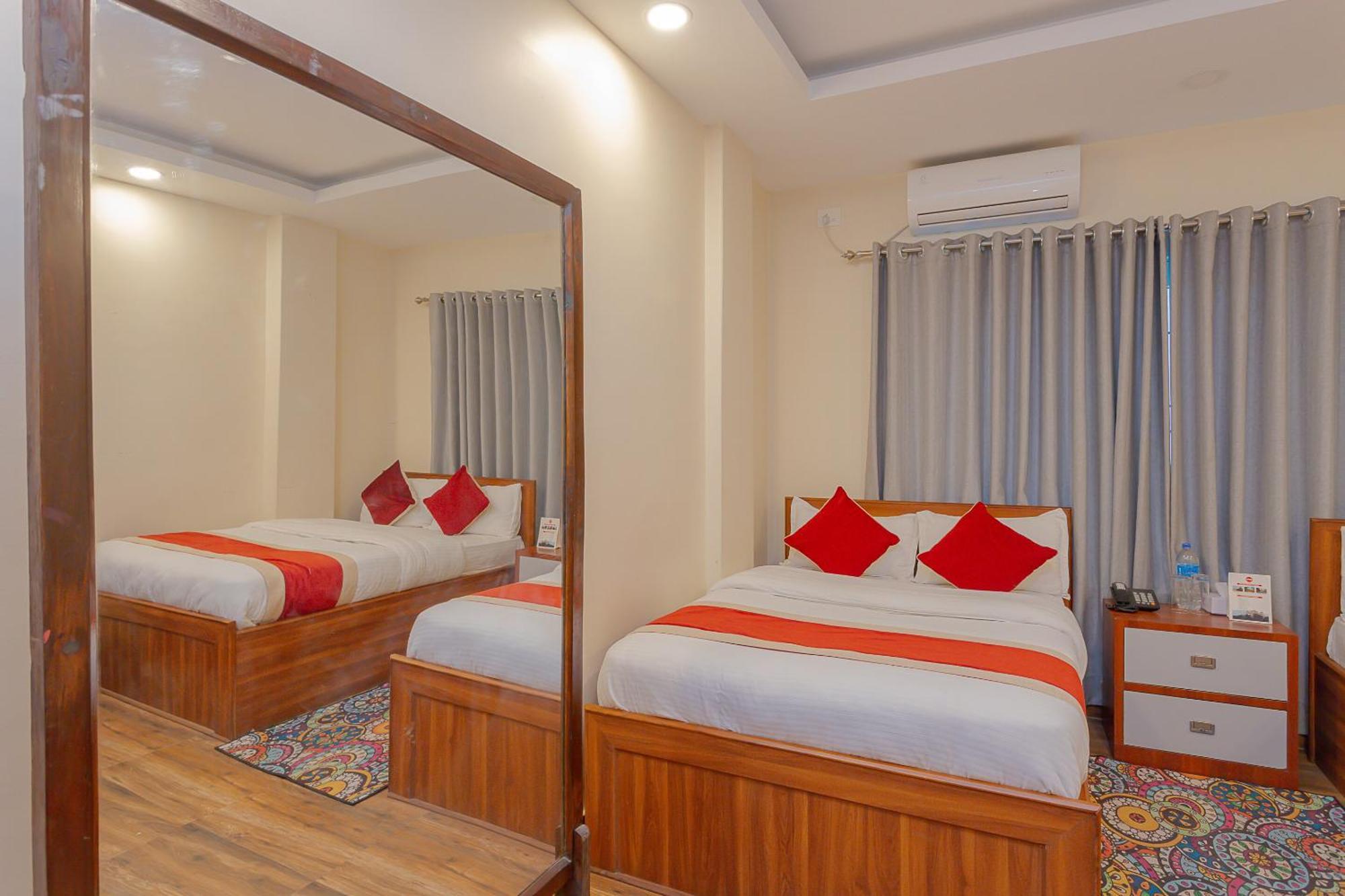 Oyo 799 Hotel Tik Tok Pvt Ltd. Katmandu Eksteriør bilde